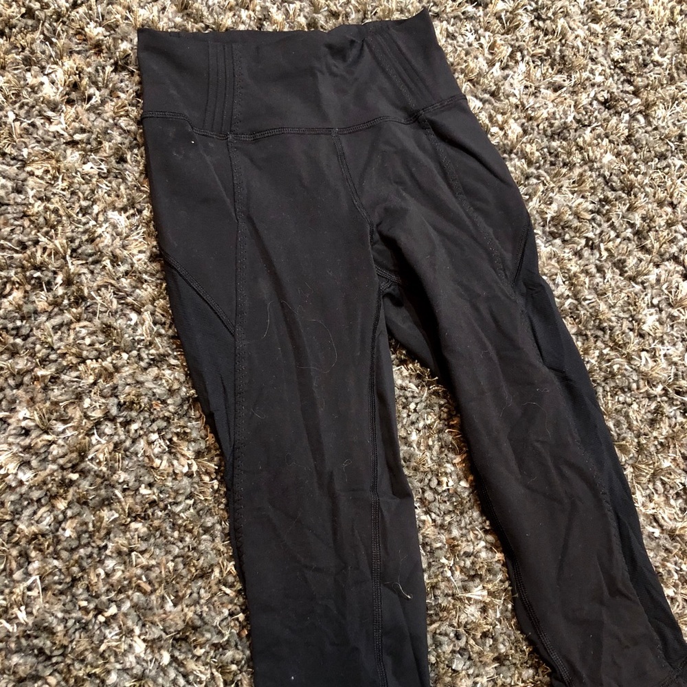 Lululemon crops